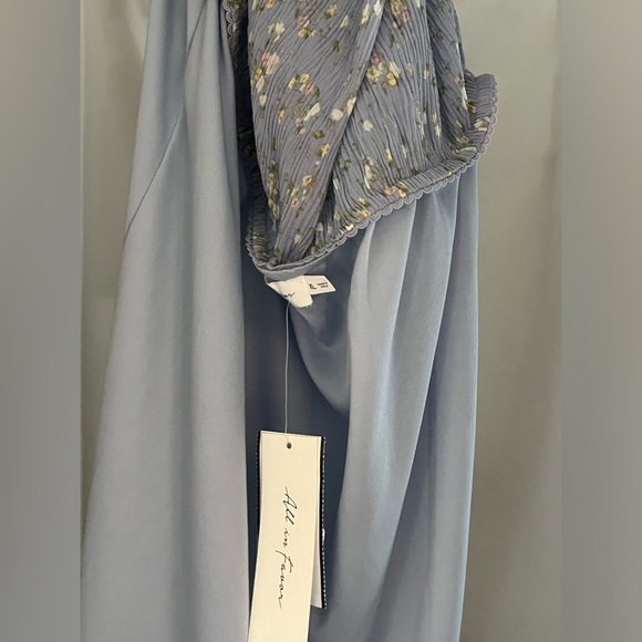 NWT All in favor floral crinkle midi skirt in‎ blue/white/yellow size XL - Picture 2 of 10